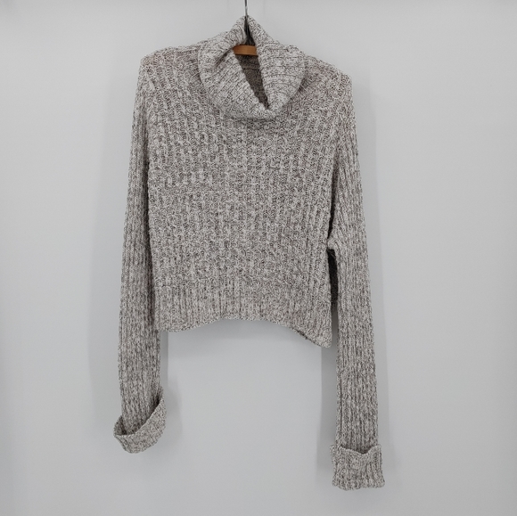 Kismet Sweaters - Kismet | cropped sweater